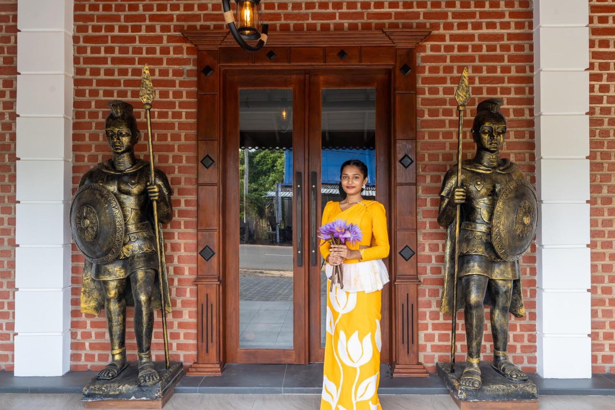 Golden Stars Hotel Dambulla Ngoại thất bức ảnh